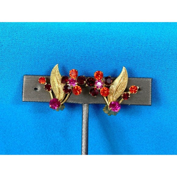 Vintage Austrian Crystal Rhinestone Flower Gold Tone Leaf Earrings Clip on - Picture 5 of 8